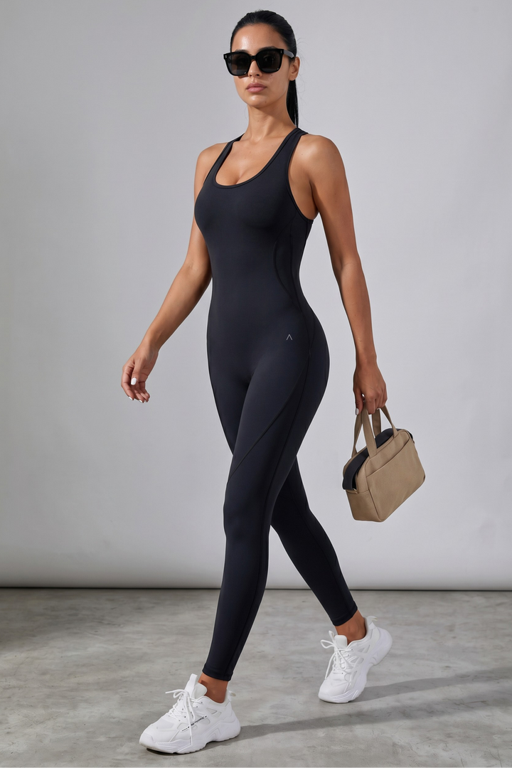 Dynamic Suit Black