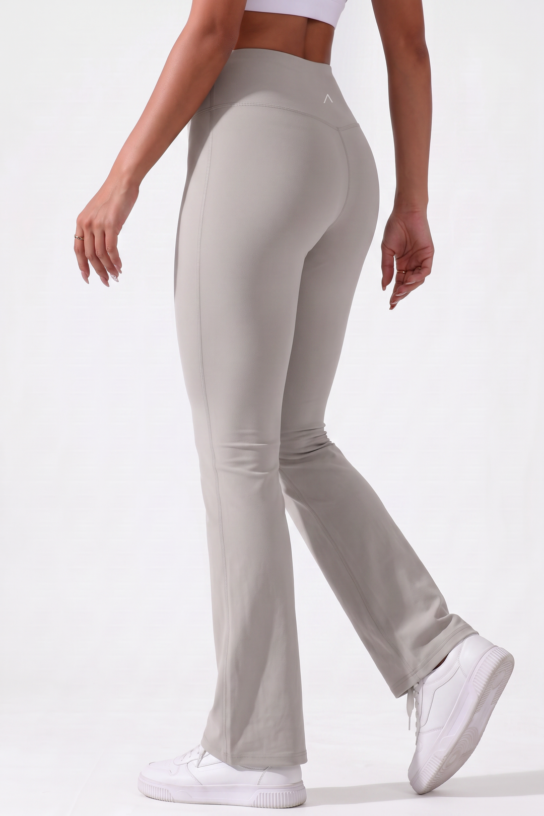 Motion Flare Leggings Arenna