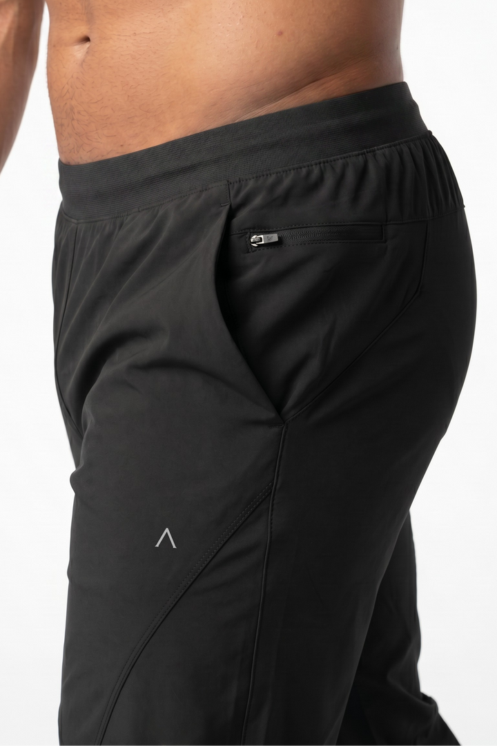 Runtech Jogger Black - Joggers Hombre - Ropa deportiva hombre -Alphafit