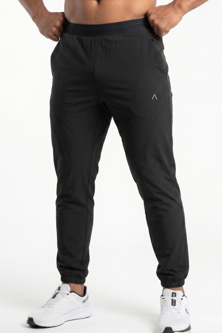 Runtech Jogger Black - Joggers Hombre - Ropa deportiva hombre -Alphafit