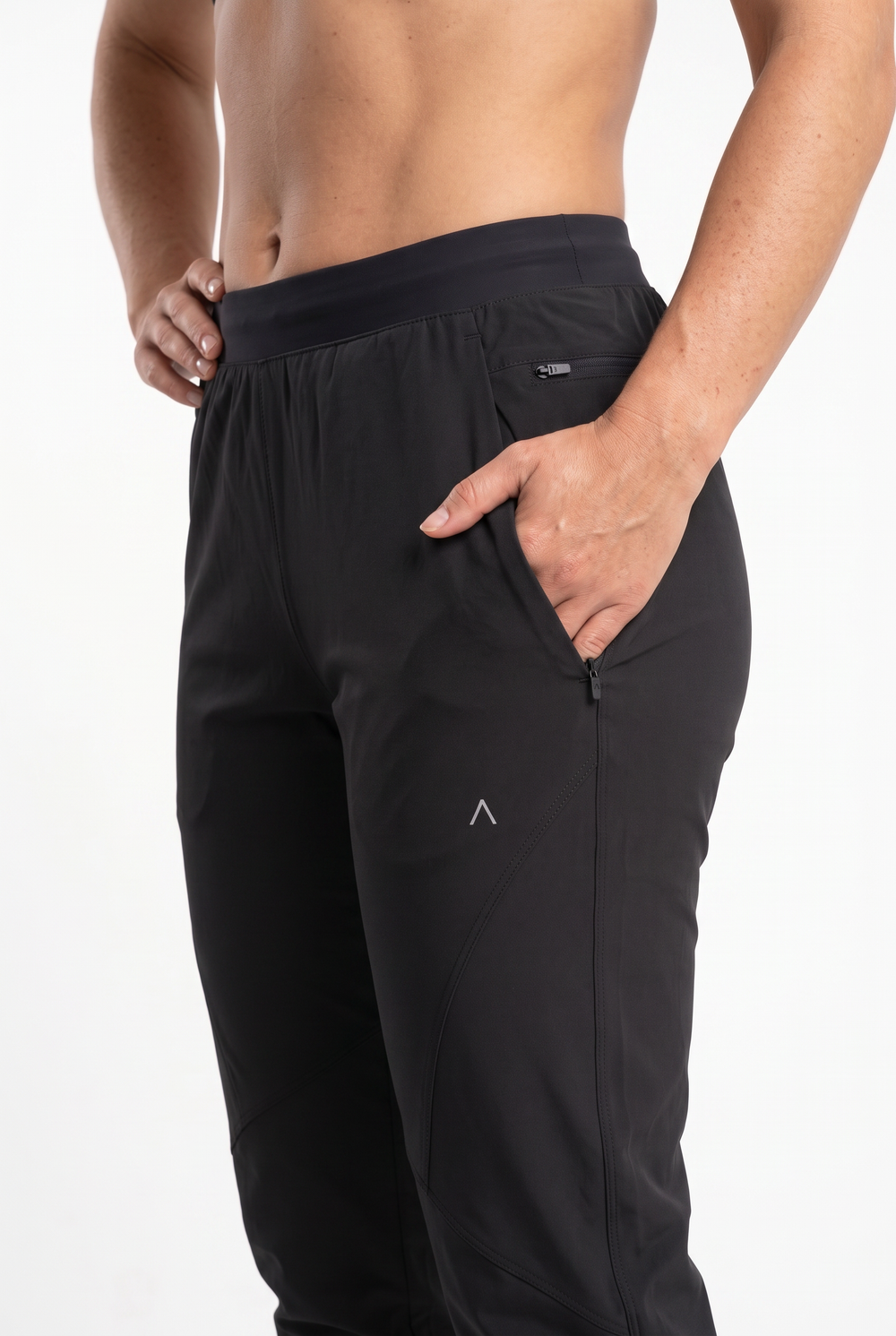 Runtech Jogger Black - Joggers Mujer - Ropa deportiva mujer -Alphafit