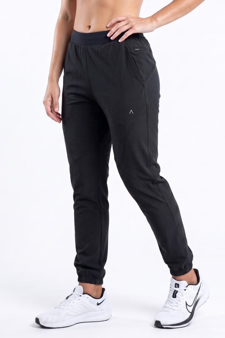 Runtech Jogger Black - Joggers Mujer - Ropa deportiva mujer -Alphafit
